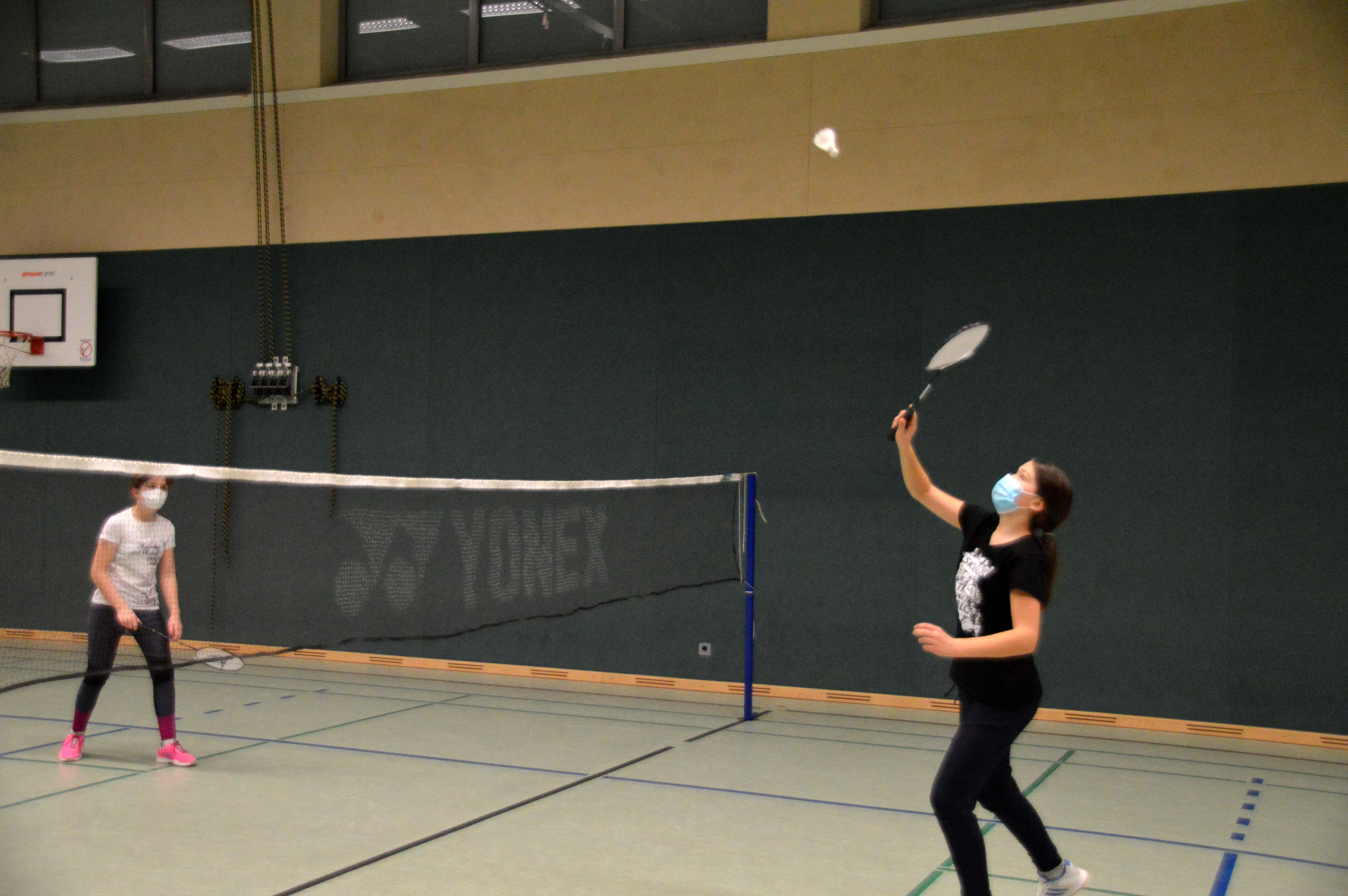 Badminton